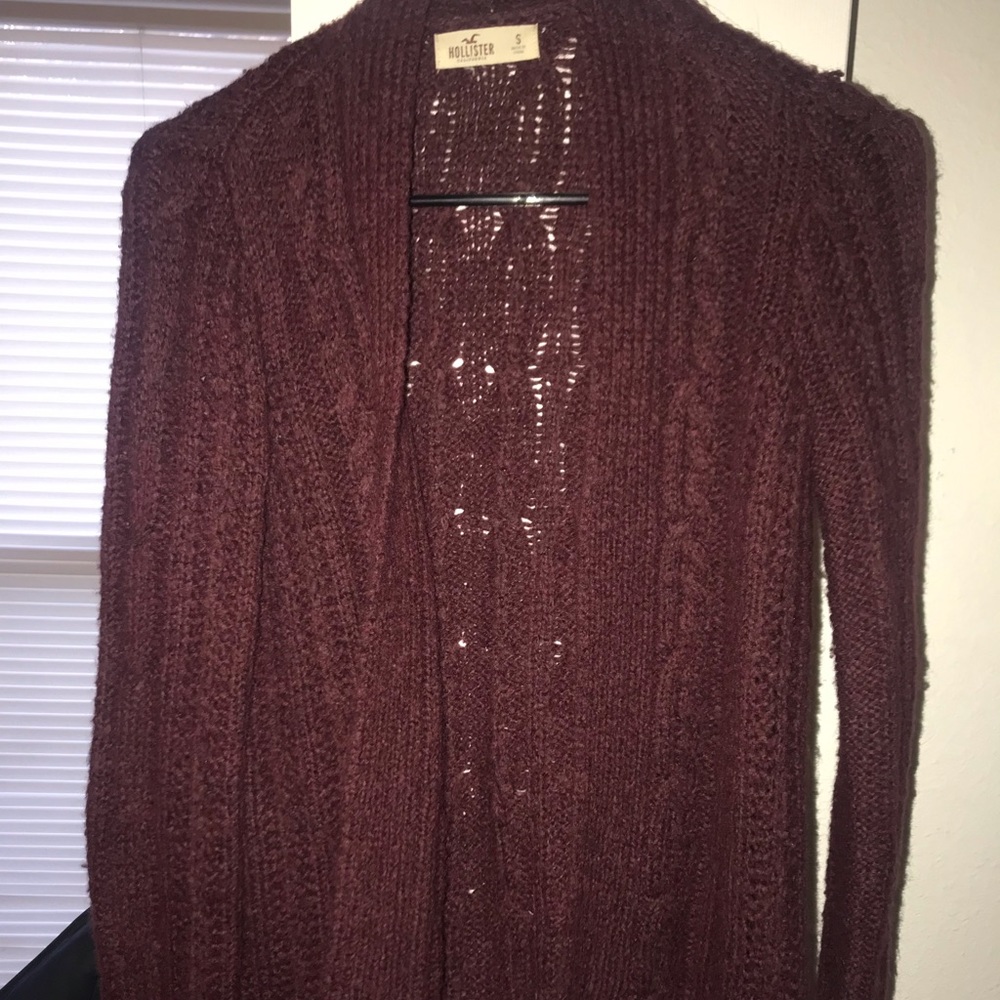 Hollister sweater
